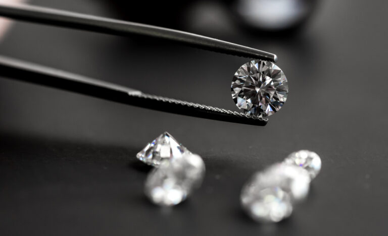 【アメリカ】宝石ベンチャー、大気回収のCO2でダイヤモンド生産に初成功。炭素回収の経済性に光