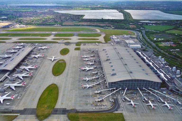 【イギリス】ヒースロー空港、SAF含有のジェット燃料供給開始。英国発。航空会社も賛同