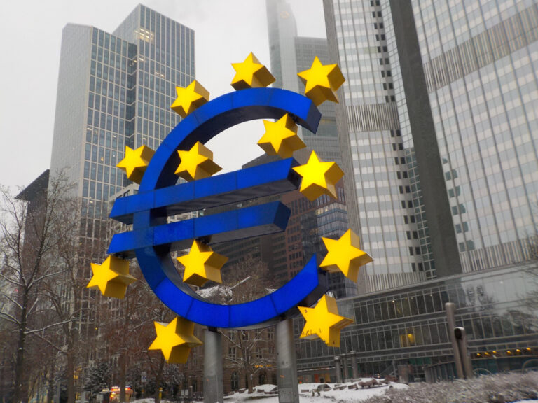 【EU】欧州委、復興債発行で投資銀行10社を引受から除外。過去の競争法違反理由